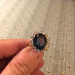 Fashion jewelrysimulated sapphire/CZ halo ring sz5